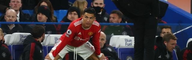 AIYOUXI-卡里克：C罗打替补不是朗尼克的决定 点球不存在